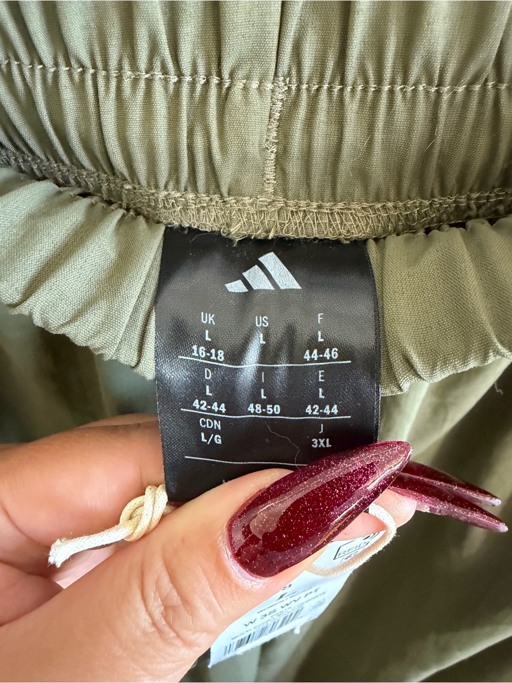 ADIDAS Essentials 3-Stripes Lifestyle Woven Parachute Pants Olive Strata - Picture 11 of 12